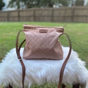 AUTHENTIC Gucci Canvas GG Monogram Bag